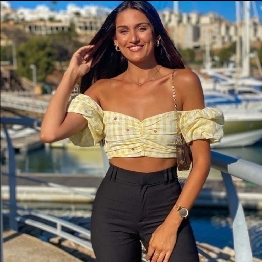 Zara Yellow & White Gingham Off-Shoulder  or on the Shoulder Crop Top